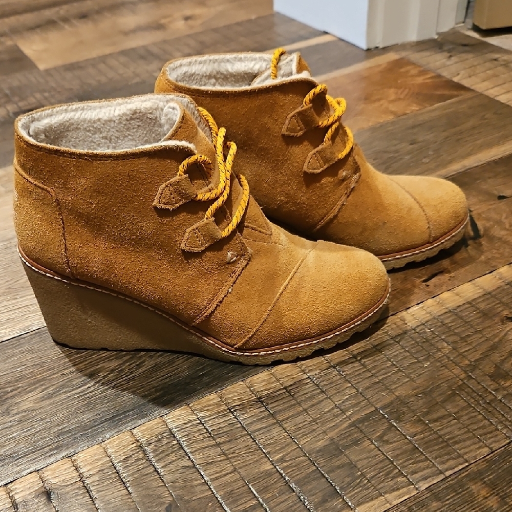 Tom's Tan Suede Wedge Ankle Boots